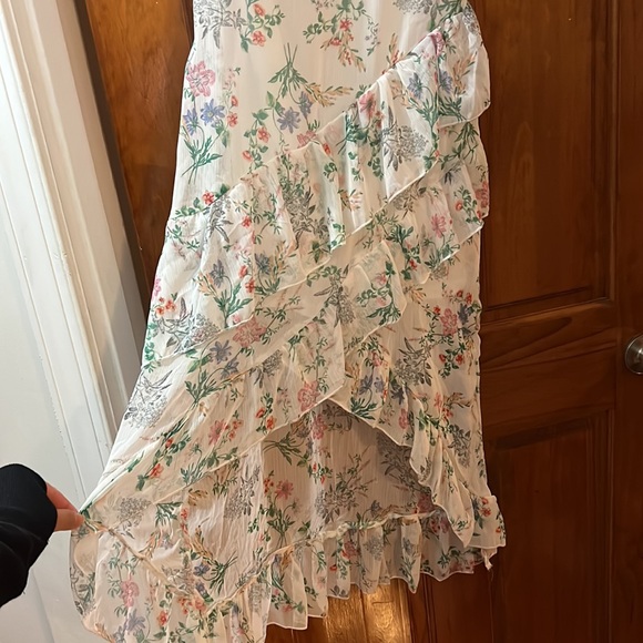 BNWT NEW LOOK HIGH LOW FLORAL DRESS - Picture 2 of 3